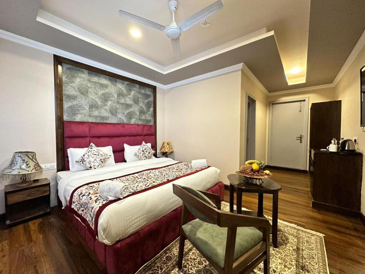 Srinagar Group Of Hotels Екстер'єр фото