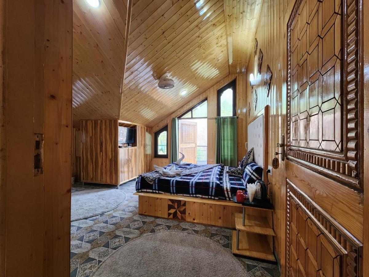 Srinagar Group Of Hotels Екстер'єр фото