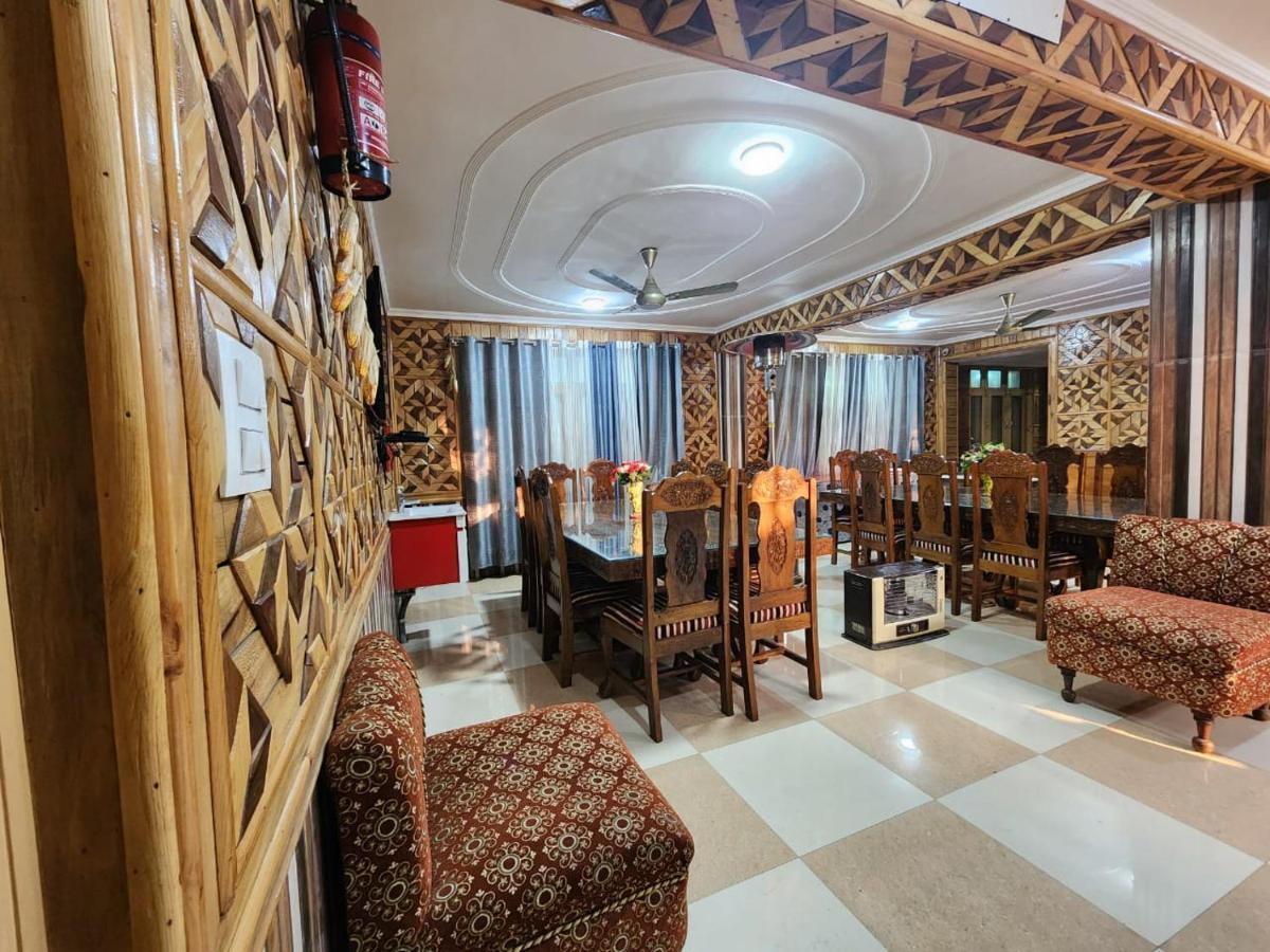 Srinagar Group Of Hotels Екстер'єр фото